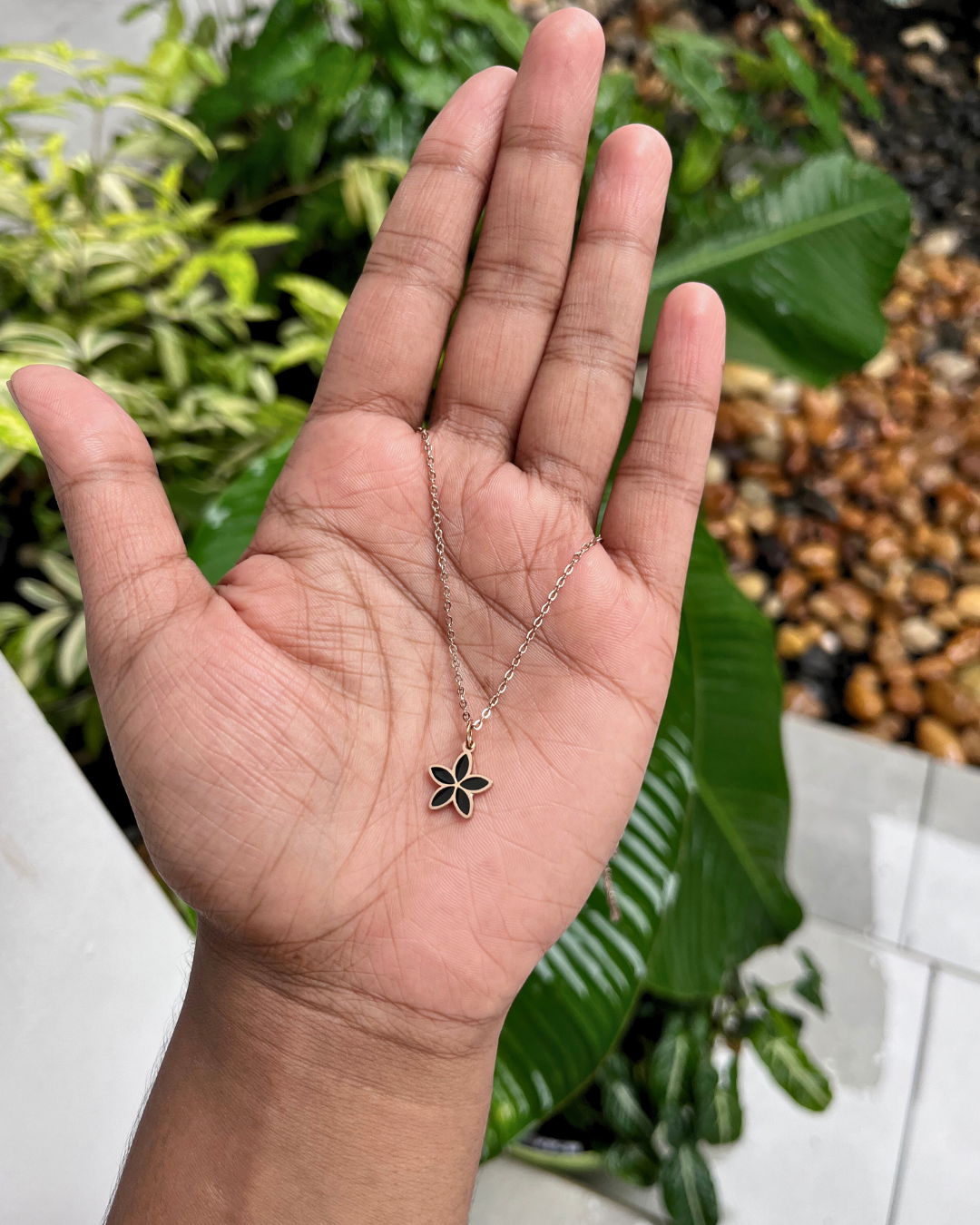 Star-Shaped Flower Drop Pendant two sided ( Black & White )